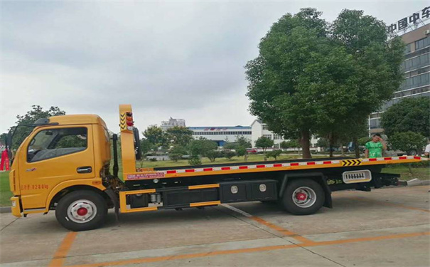 铜陵定远24小时拖车救援电话号码，定远道路救援公司怎么收费的